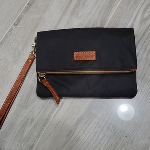 Sale! New Dooney & Bourke clutch